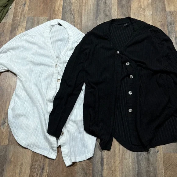 Maternity Clothes Lot - Picture 3 of 8